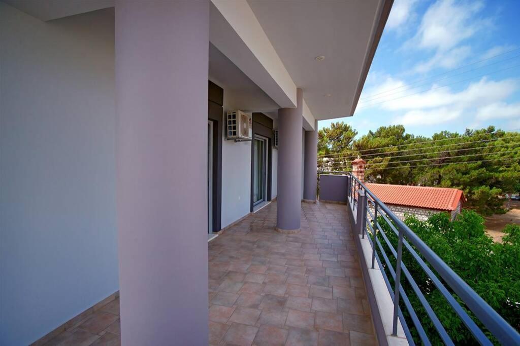 Kyparissia Luxury Home Exterior photo